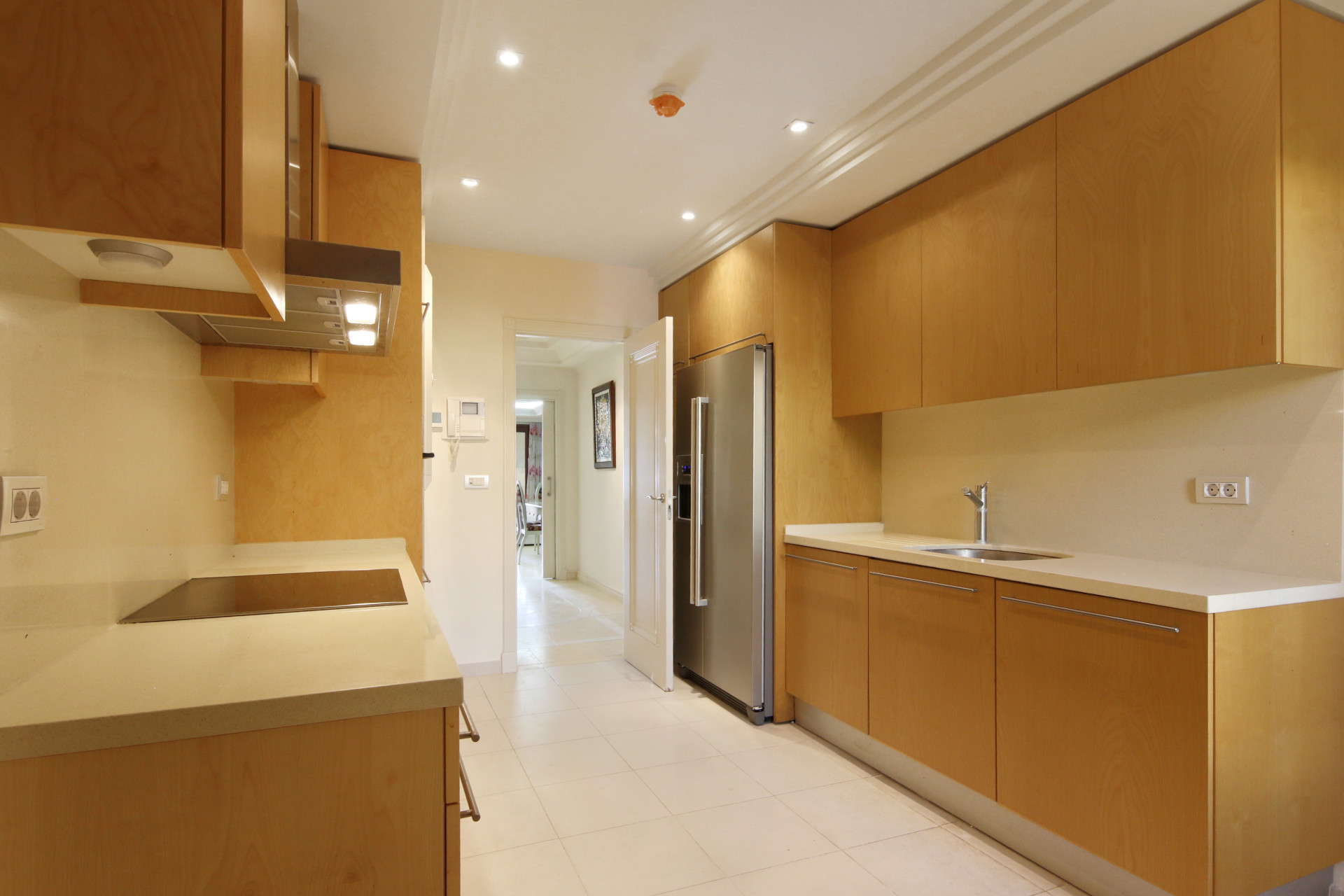 2 Bedroom Apartment in Estepona - Photo 8