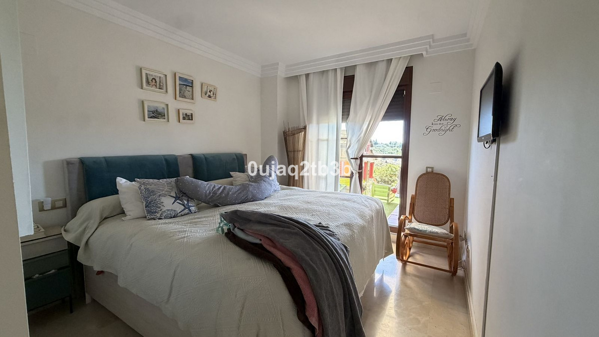 2 Bedroom Apartment in Benahavís - Foto 8