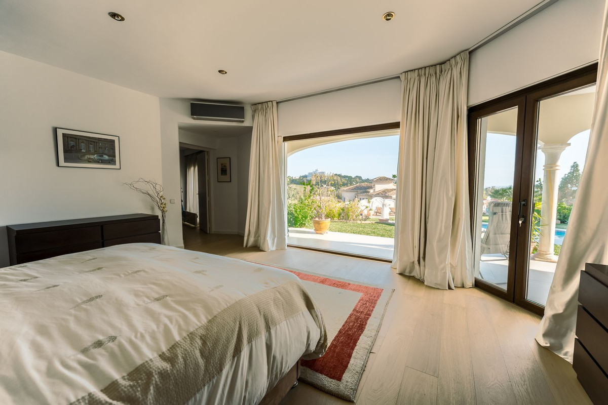 4 Bedroom Villa in Benahavís - Foto 32