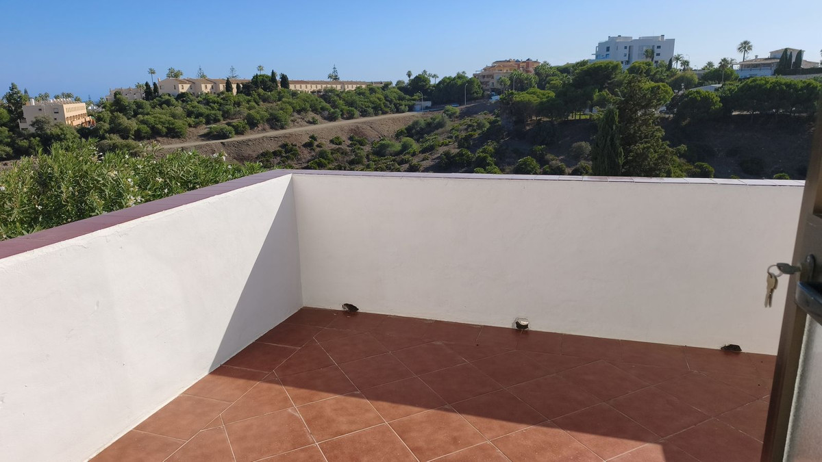 6 Bedroom Villa in Mijas - Photo 9