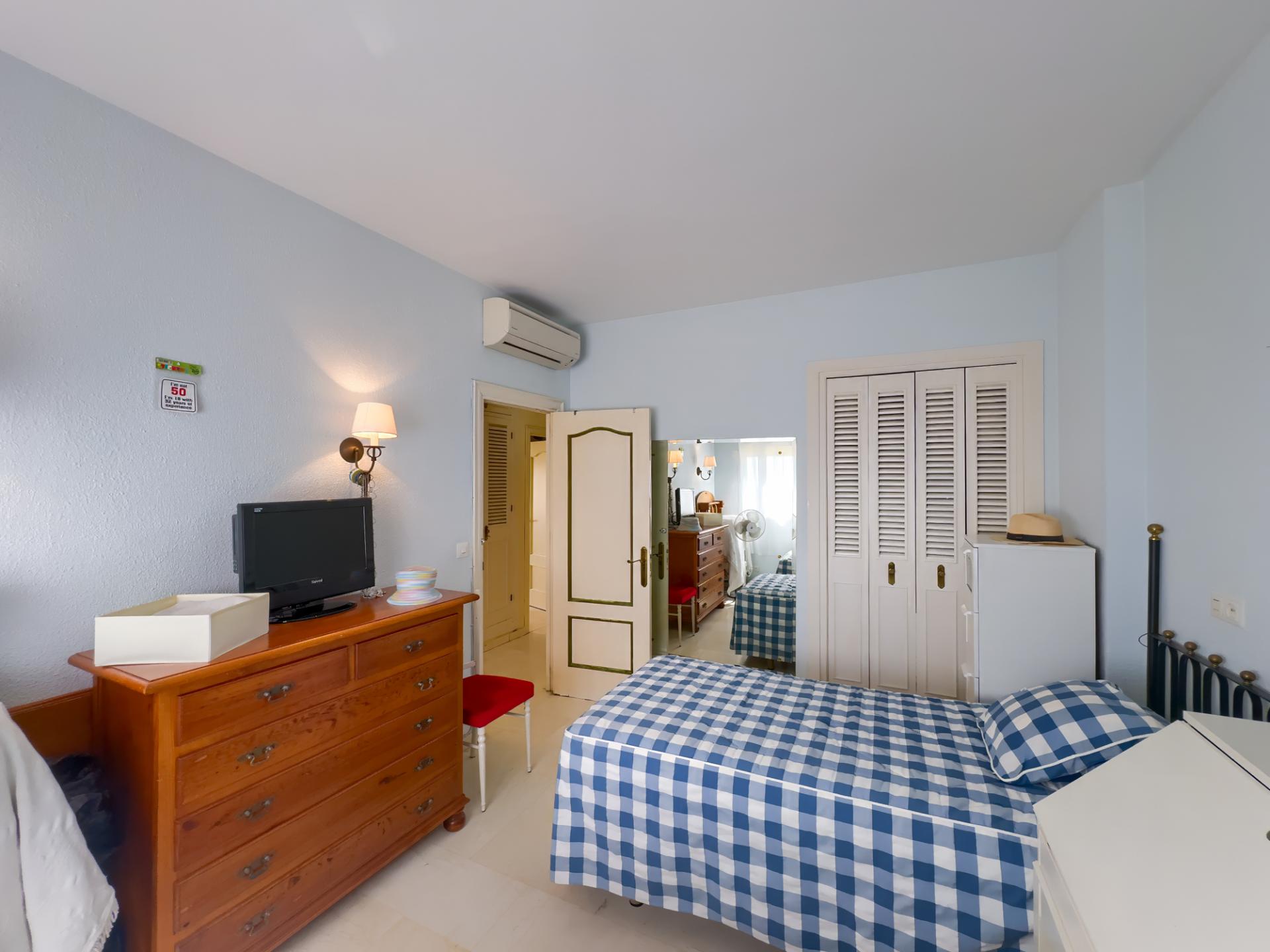 3 Bedroom Apartment in Fuengirola - Photo 32