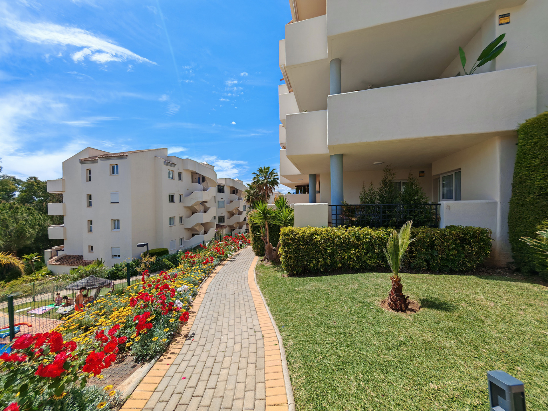 2 Bedroom Apartment in Marbella - Photo 16