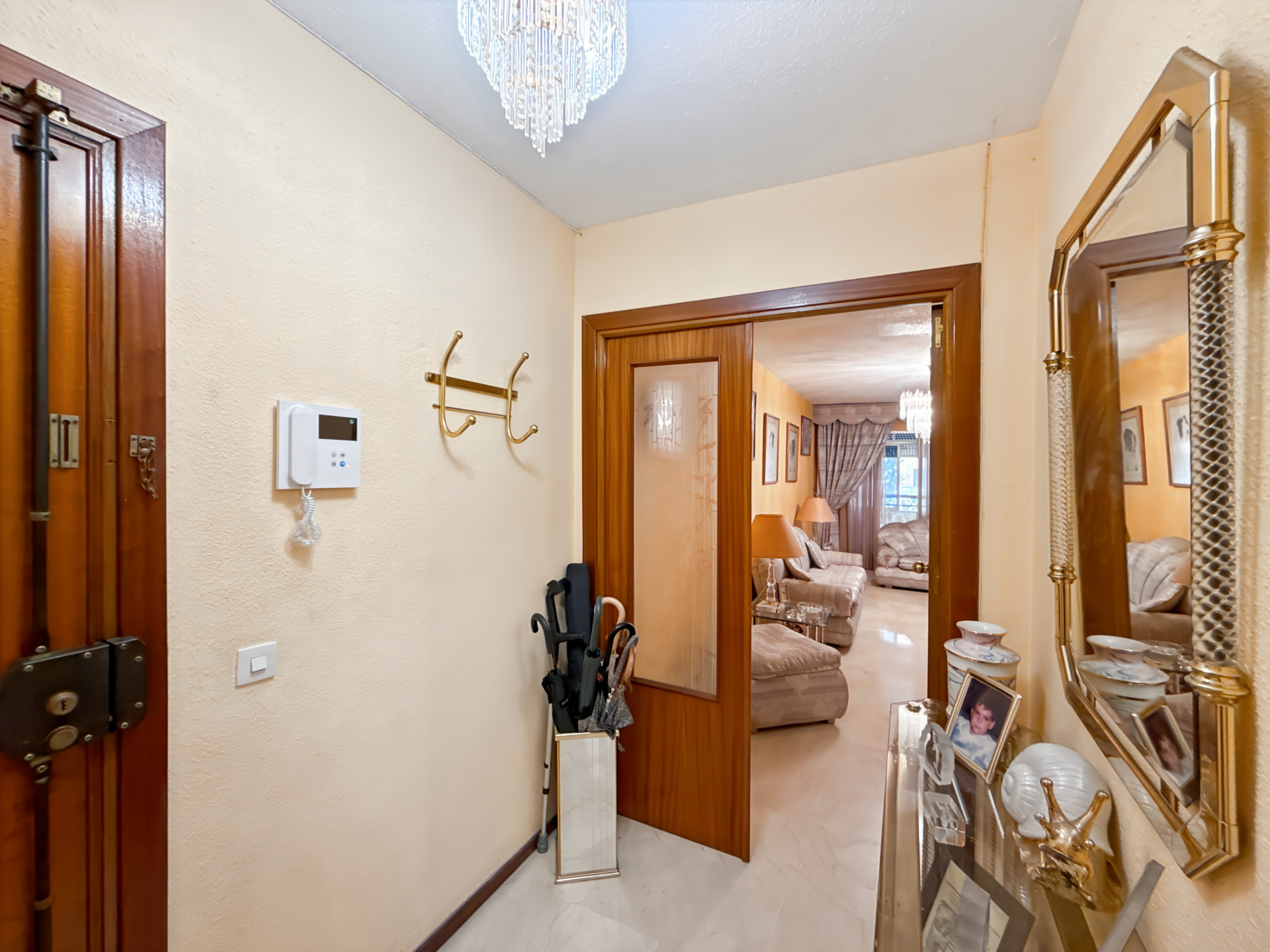 3 Bedroom Apartment in Málaga - Photo 10