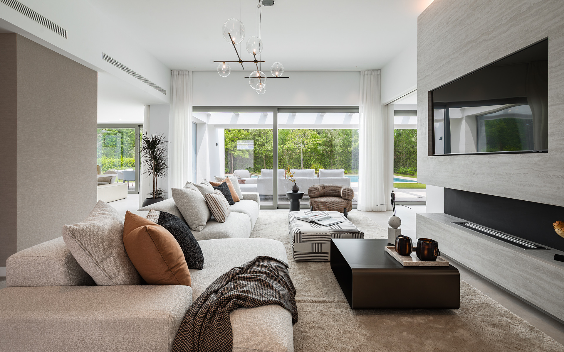 5 Bedroom Villa in Estepona - Foto 4