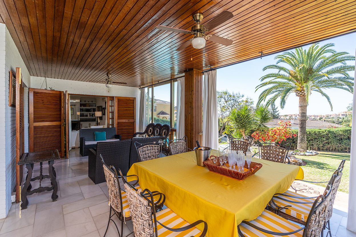 7 Bedroom Villa in Marbella - Photo 8