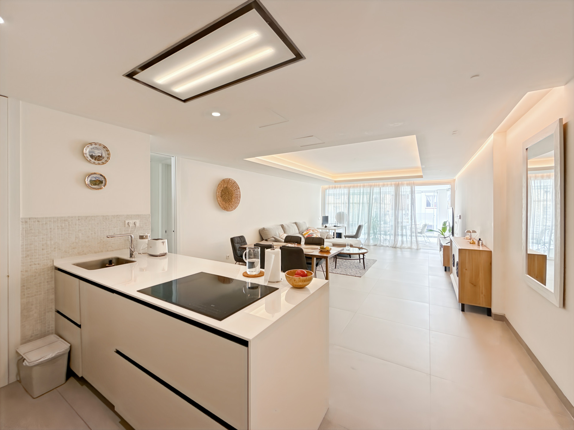 2 Bedroom Apartment in Estepona - Photo 14