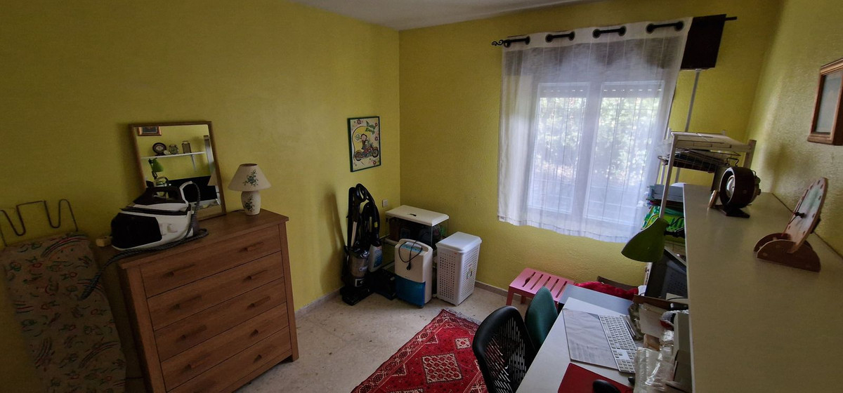 2 Bedroom Villa in Manilva - Photo 13