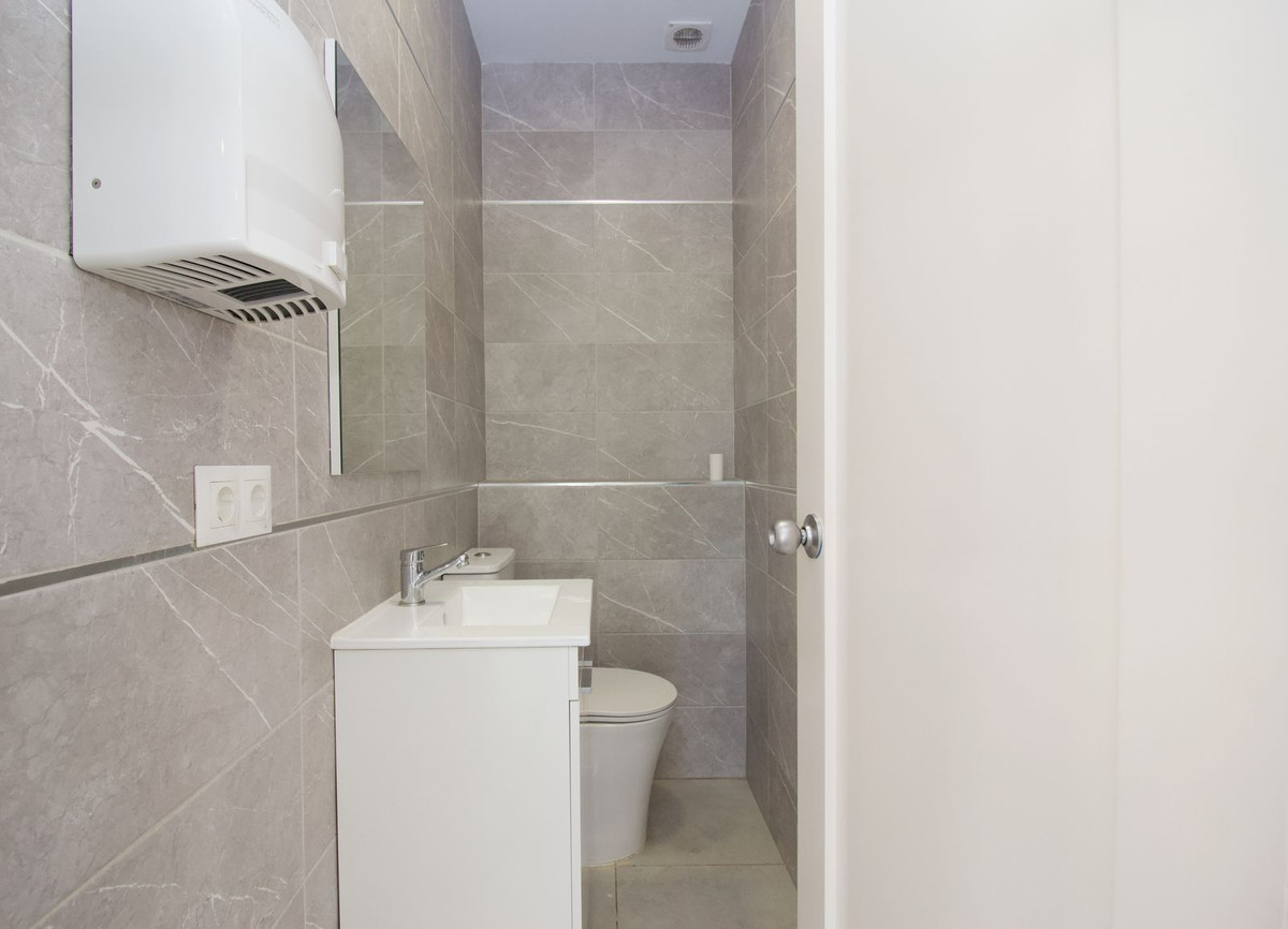Locale commerciale a Malaga, Spagna – Foto 11