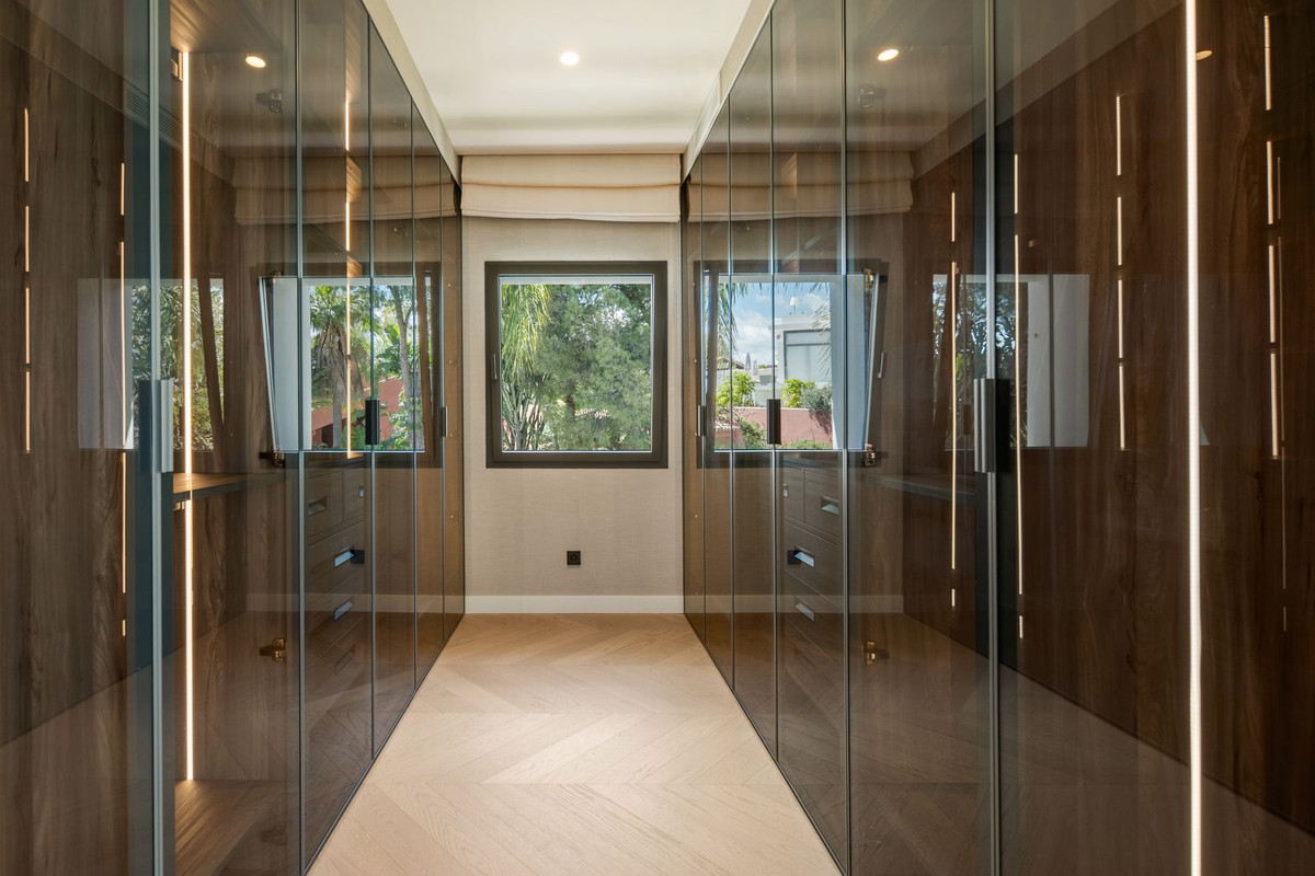 6 Bedroom Villa in Benahavís - Foto 33