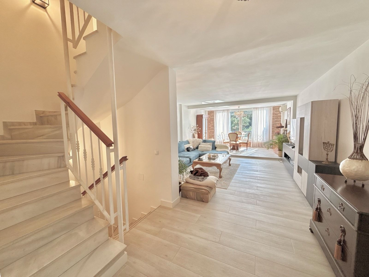 3 Bedroom Townhouse in Mijas - Photo 17