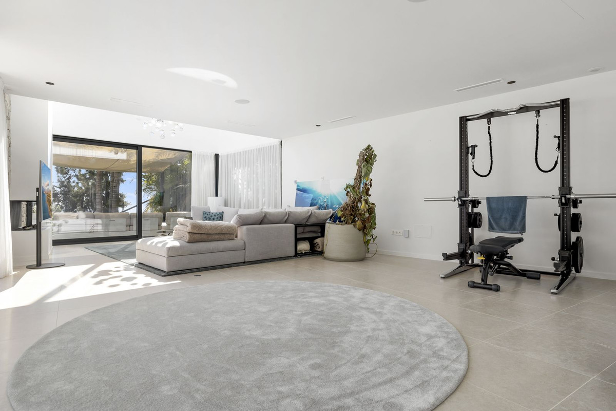 5 Bedroom Villa in Benahavís - Foto 3