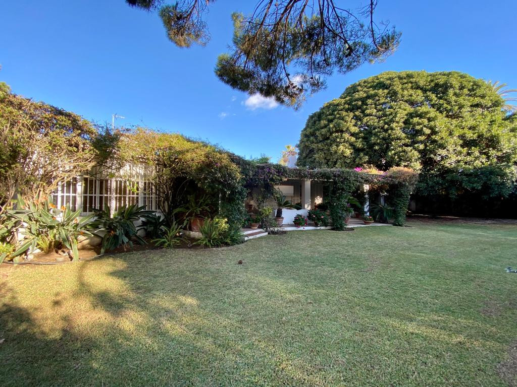 7 Bedroom Villa in Estepona - Foto 10
