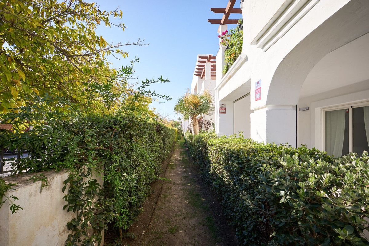 3 Bedroom Apartment in San Pedro de Alcántara - Photo 30