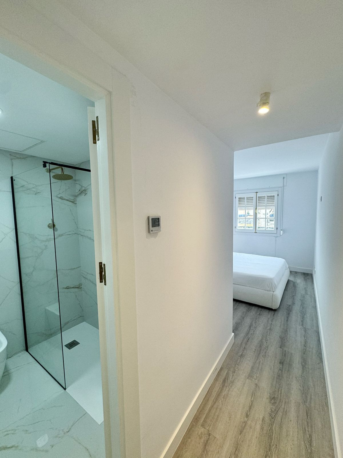 5 Bedroom Apartment in Benahavís - Photo 22