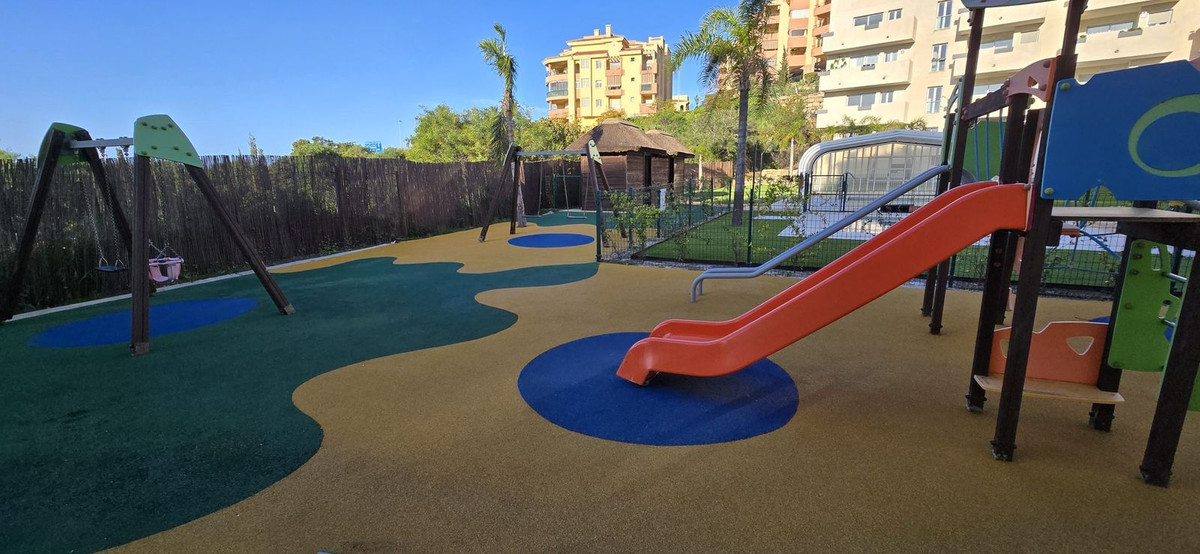 2 Bedroom Penthouse in Mijas - Photo 14