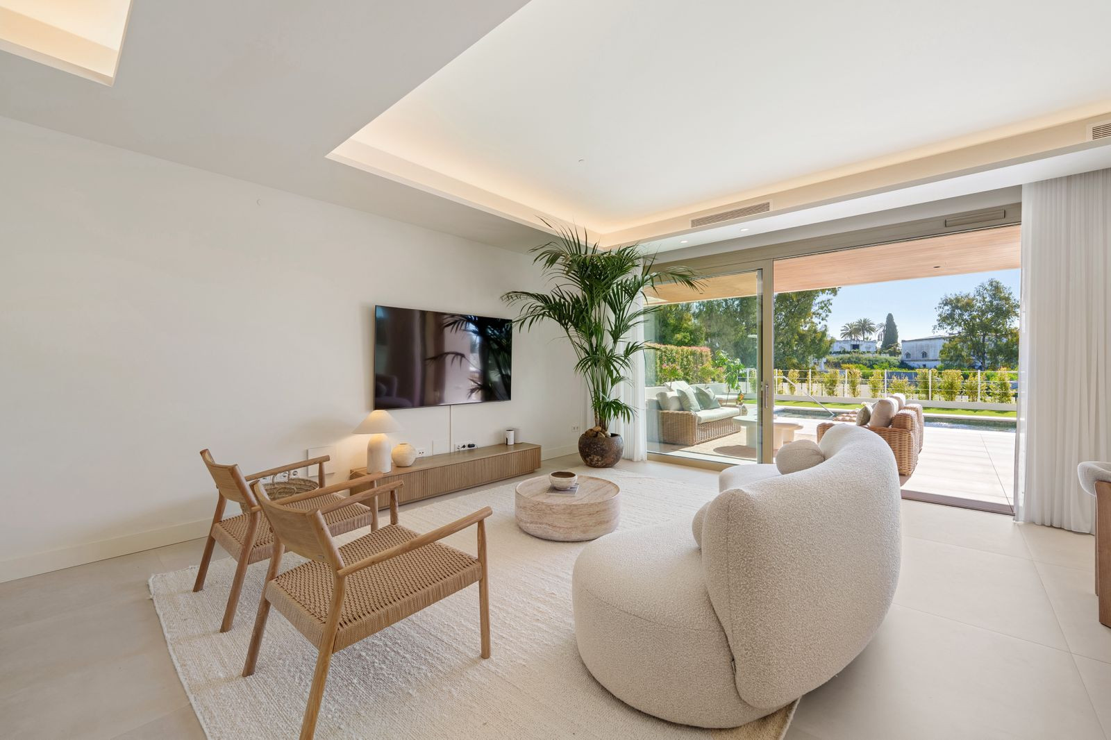 4 Bedroom Townhouse in Marbella - Photo 8