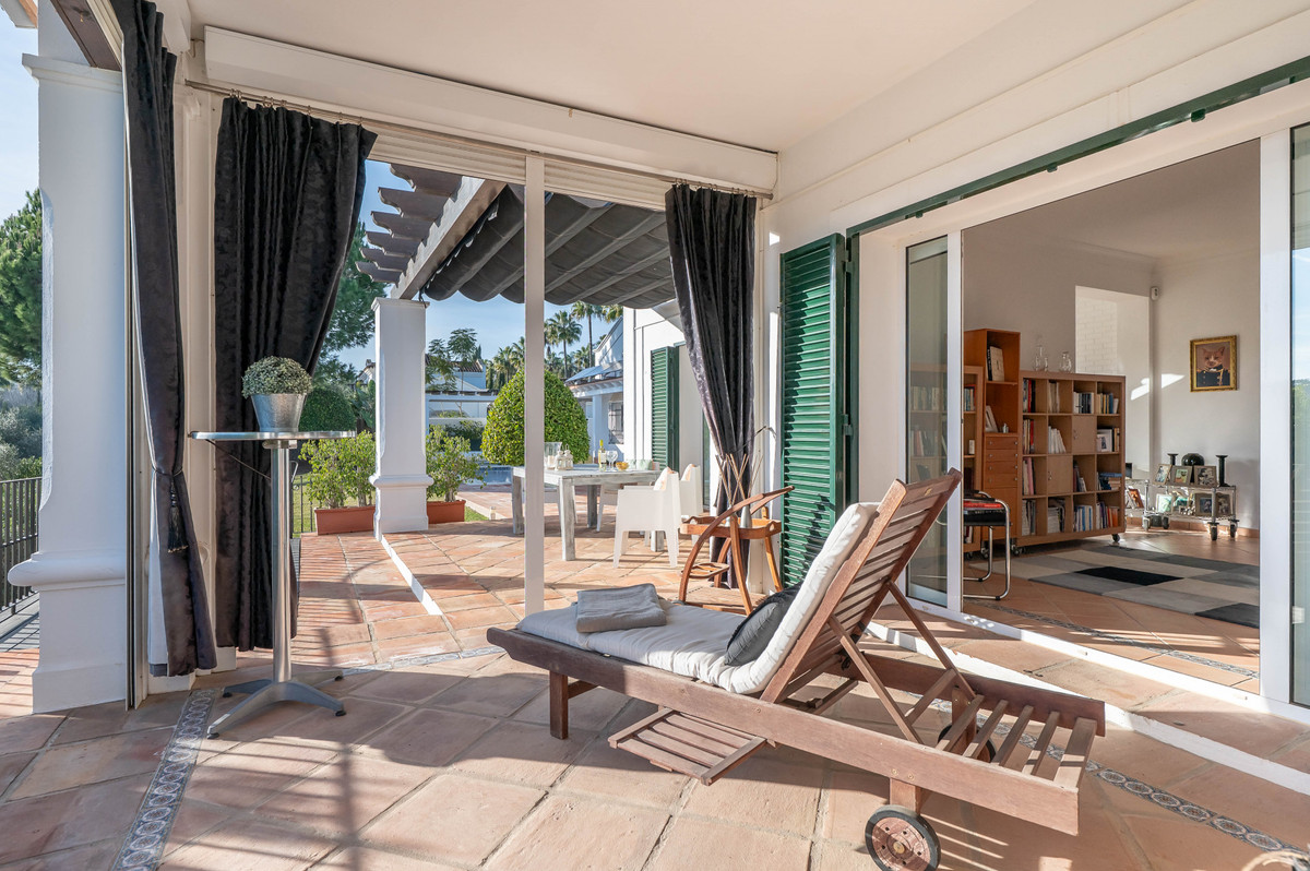6 Bedroom Villa in Sotogrande - Photo 17