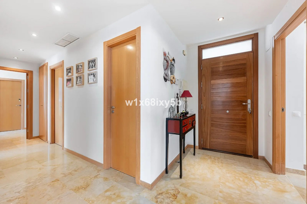 3 Bedroom Apartment in Marbella - Фото 6