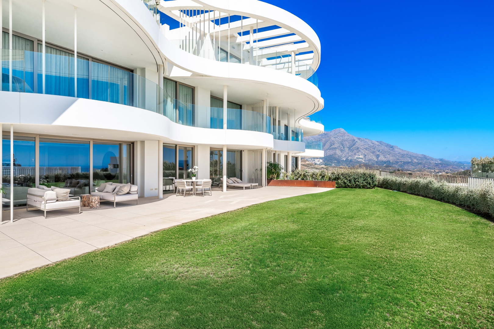 2 Bedroom Apartment in Benahavís