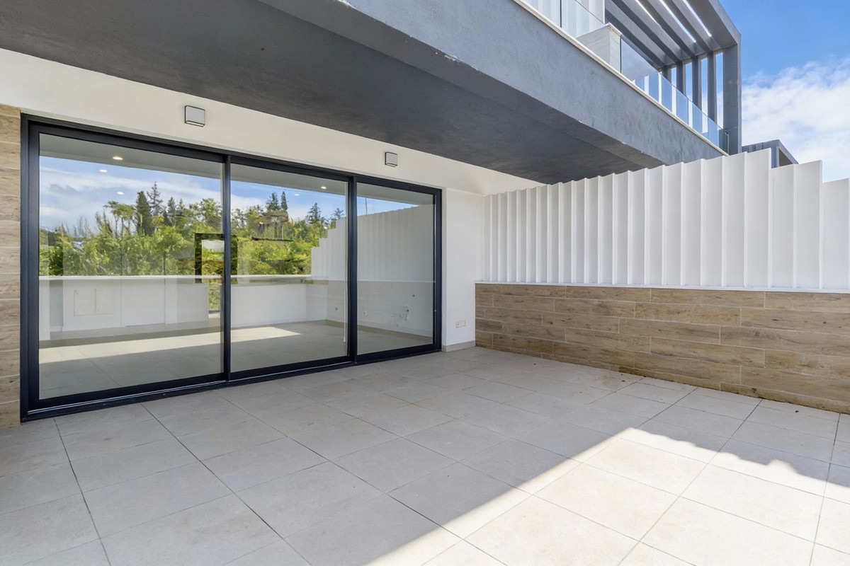 3 Bedroom Villa in Estepona - Photo 23
