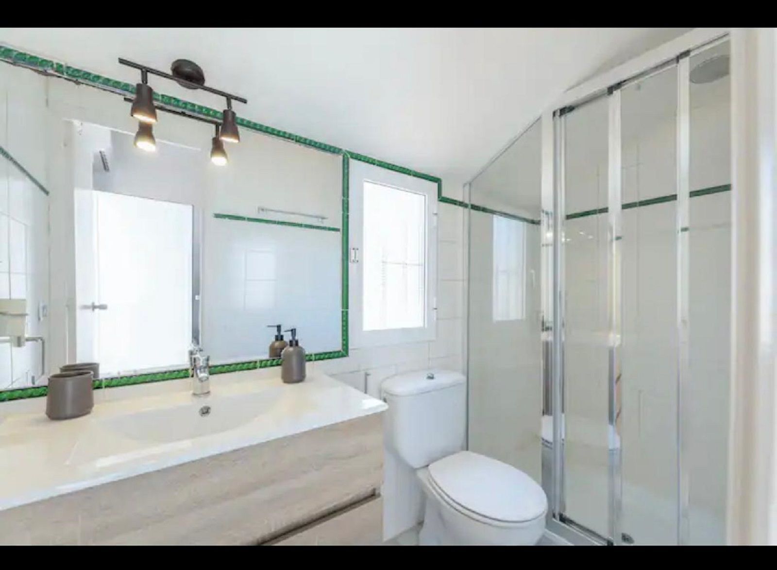 4 Bedroom Villa in Marbella - Photo 9