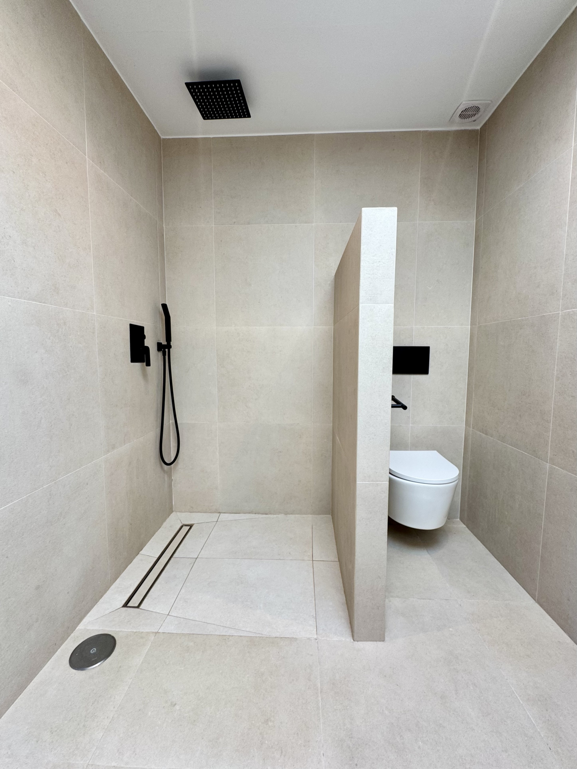 3 Bedroom Penthouse in Benahavís - Photo 9