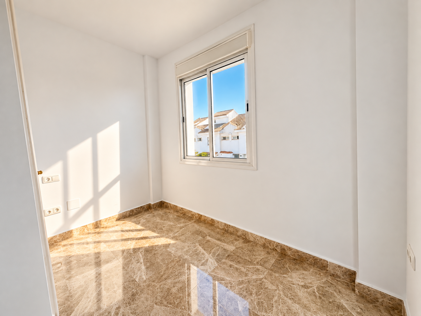 3 Bedroom Townhouse in Marbella - Photo 20
