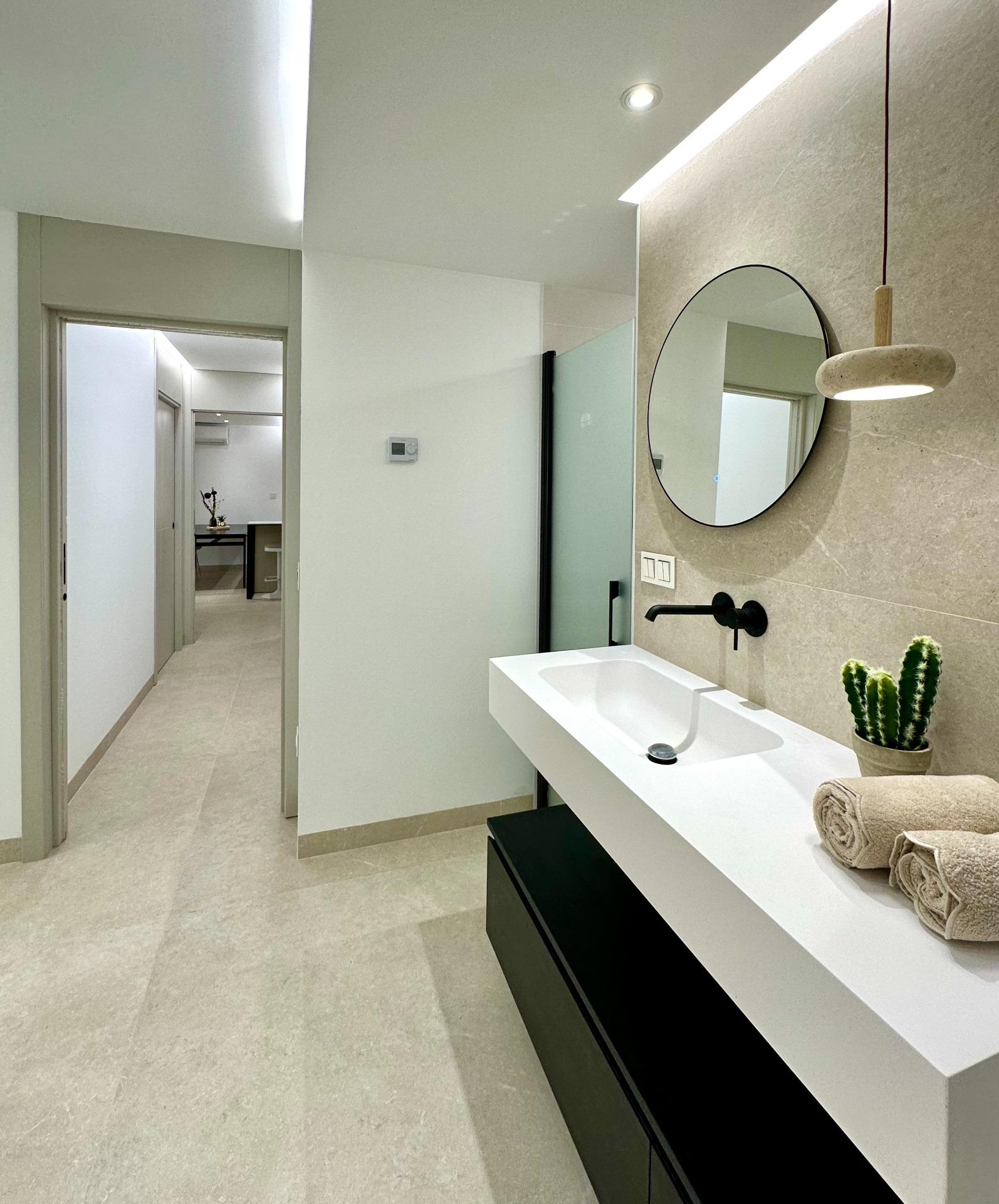 2 Bedroom Apartment in Marbella - Photo 8
