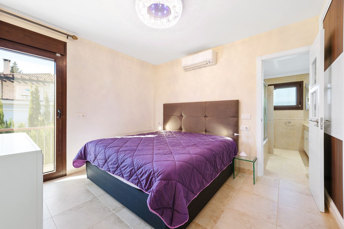 5 Bedroom Villa in Estepona - Foto 13