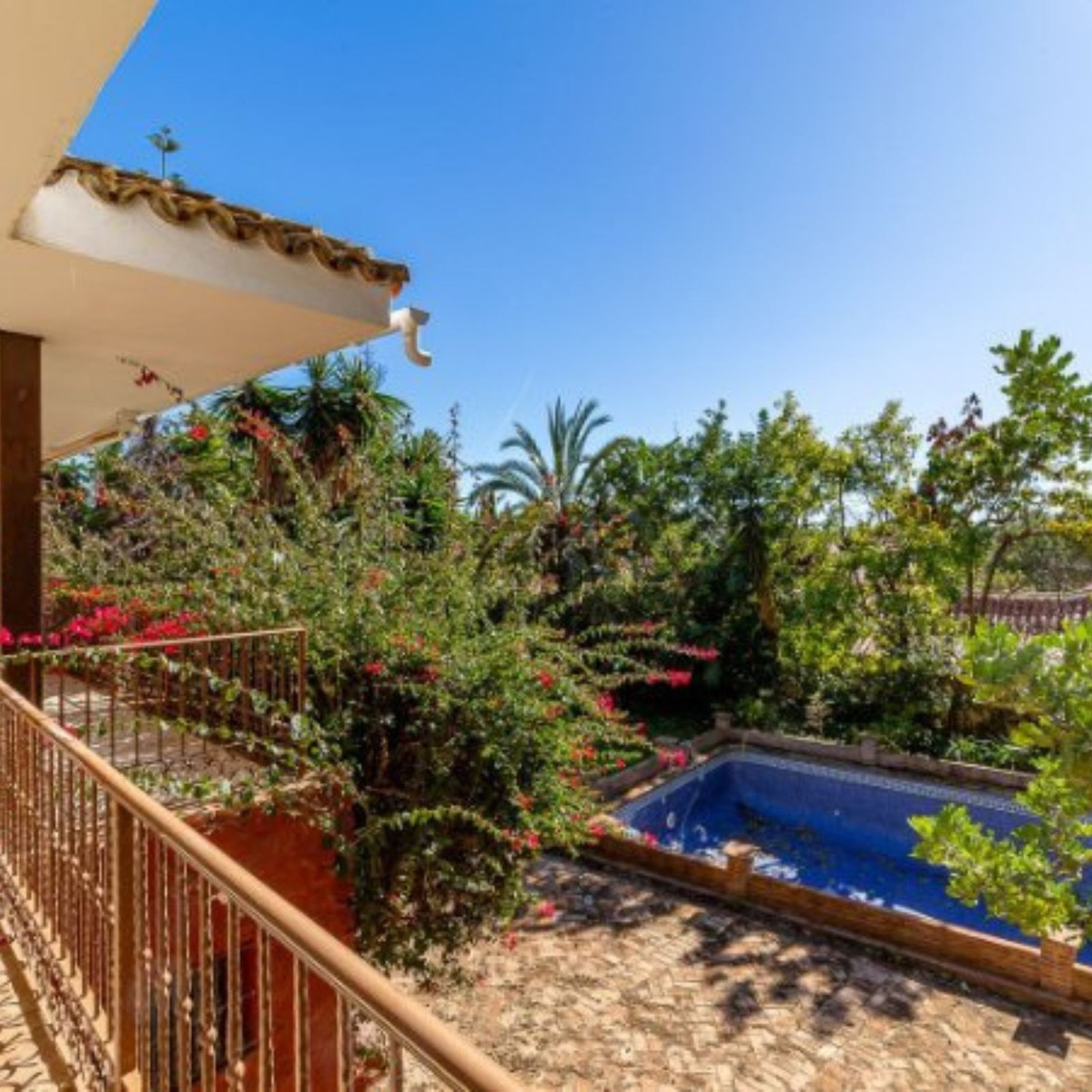 8 Bedroom Villa in Marbella - Photo 21