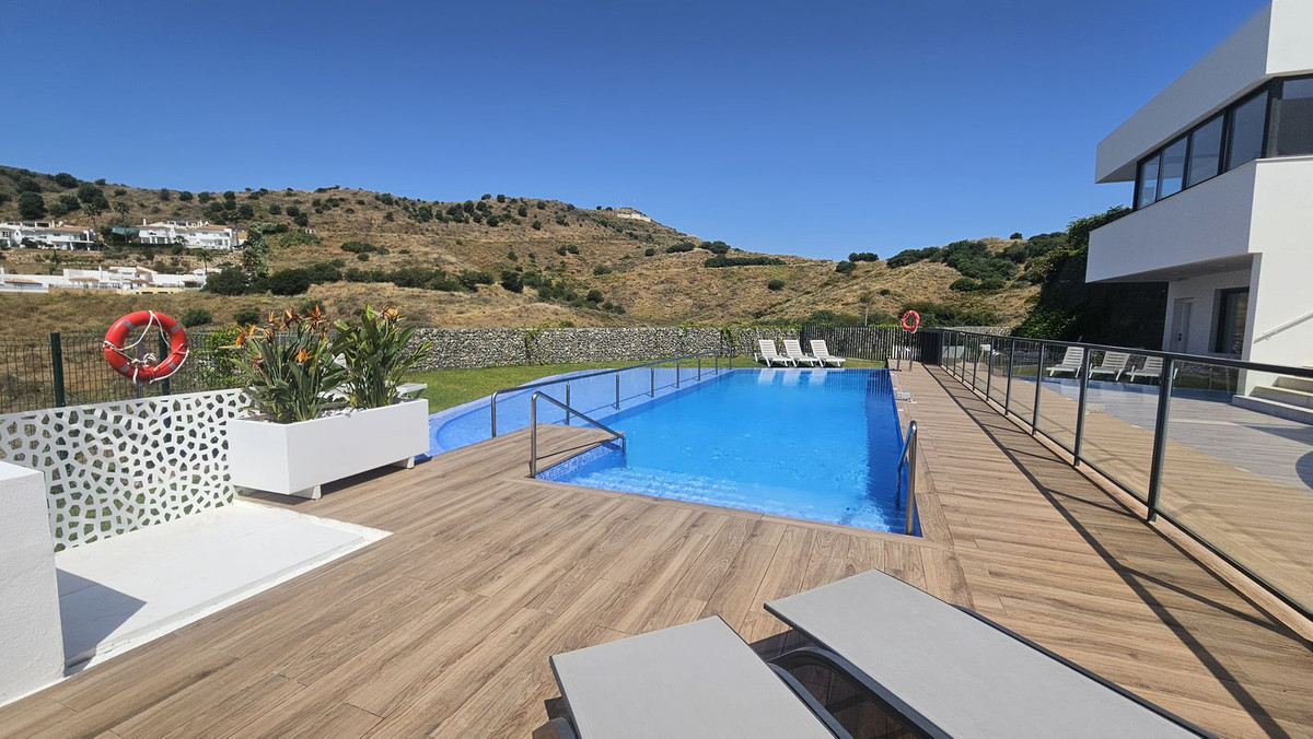 4 Bedroom Villa in Mijas - Photo 3