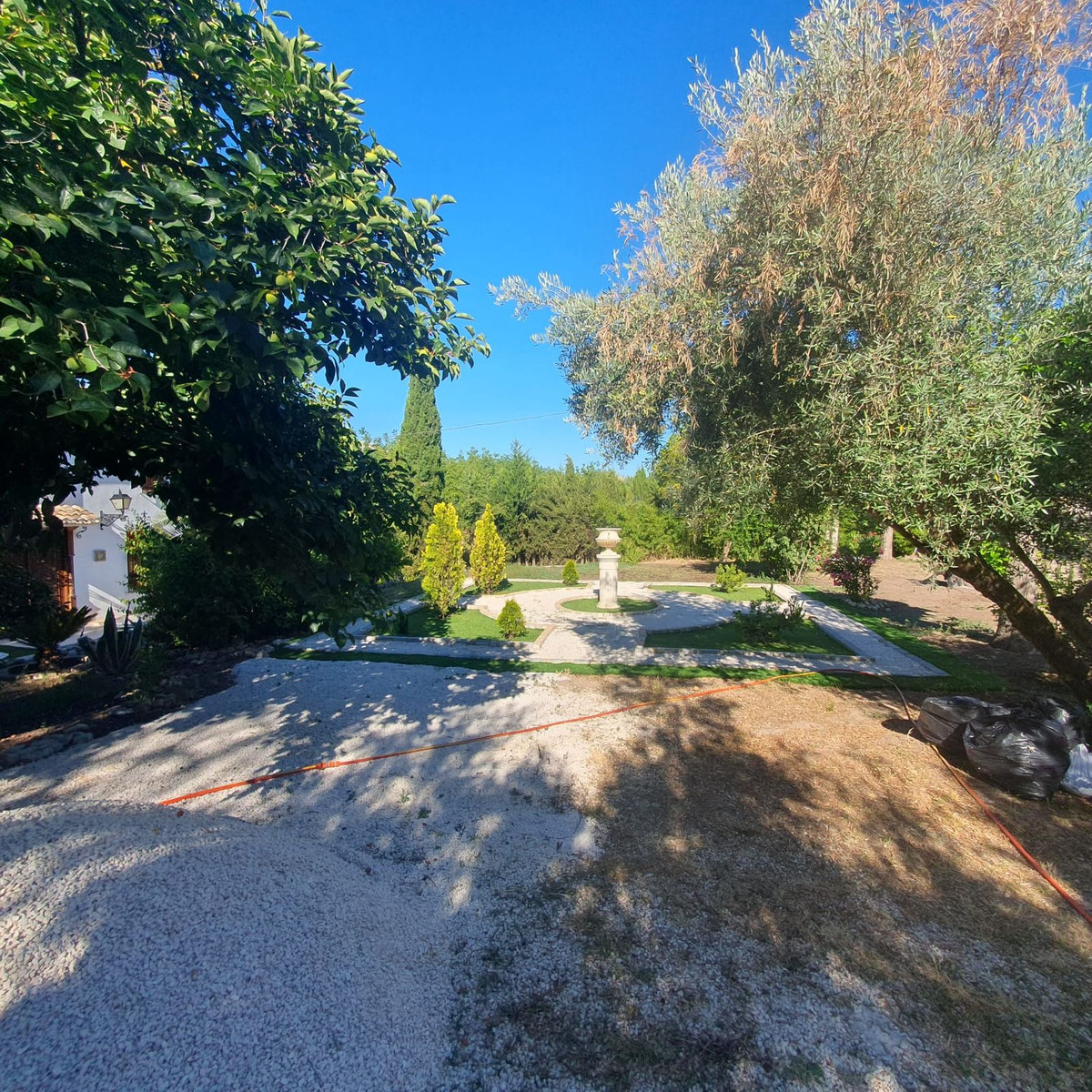 Chalet de 4 dormitorios en Granada – Foto 26