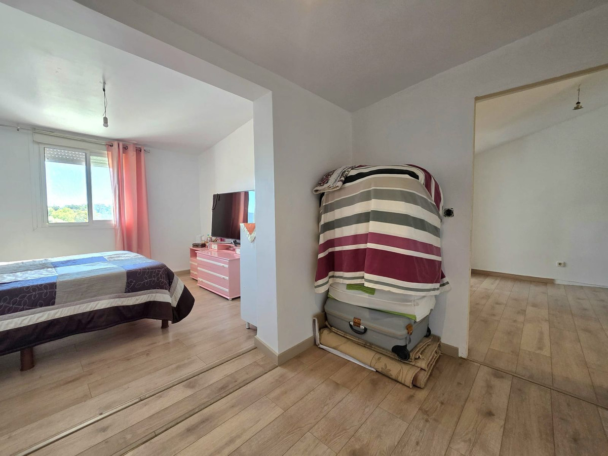 3 Bedroom Townhouse in Estepona - Photo 18
