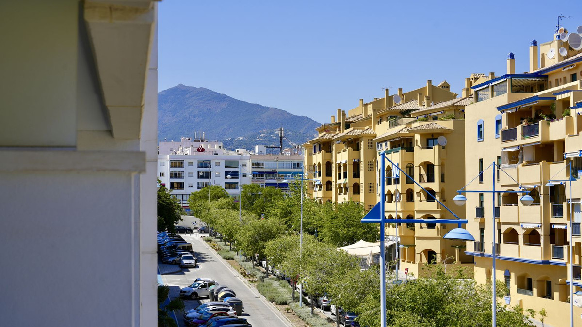 3 Bedroom Penthouse in San Pedro de Alcántara - Photo 21