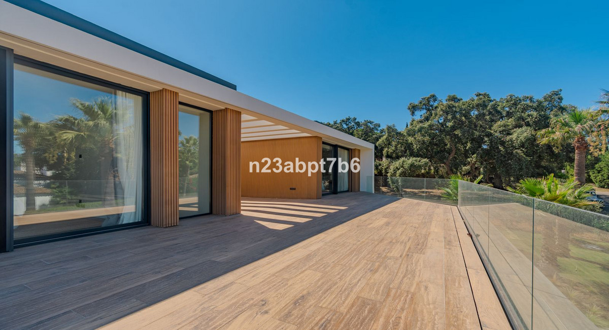 5 Bedroom Villa in Sotogrande - Photo 22