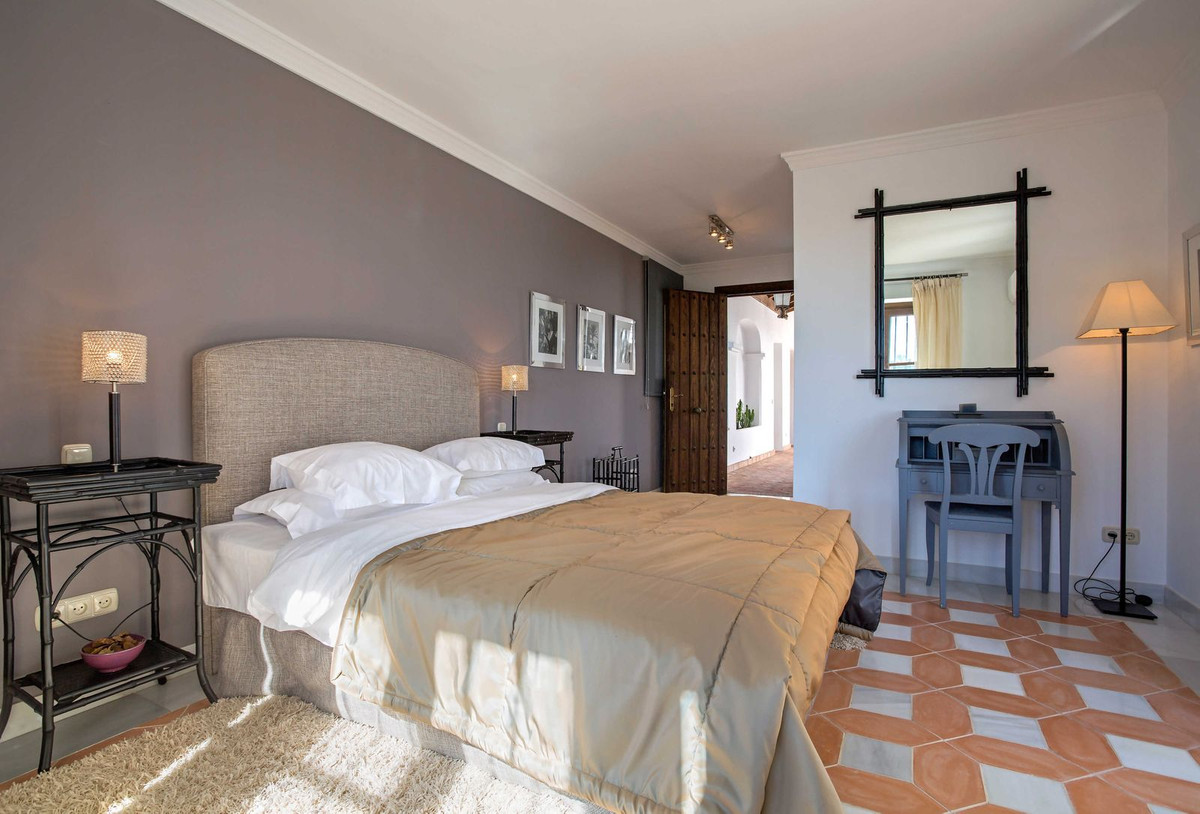 7 Bedroom Villa in Benahavís - Foto 17