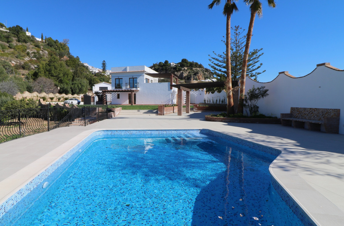7 Bedroom Villa in Mijas