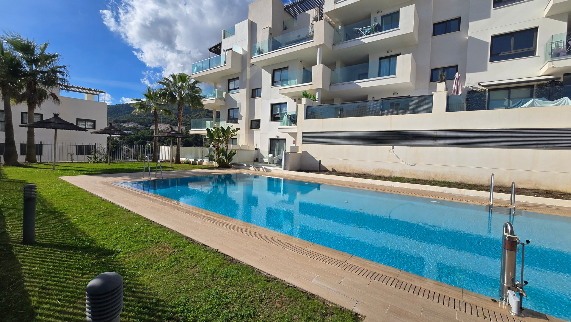 2 Bedroom Apartment in Benalmádena - Photo 12