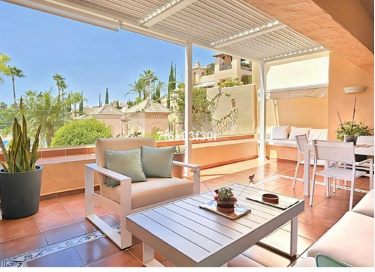 2 Bedroom Apartment in Estepona - Foto 5