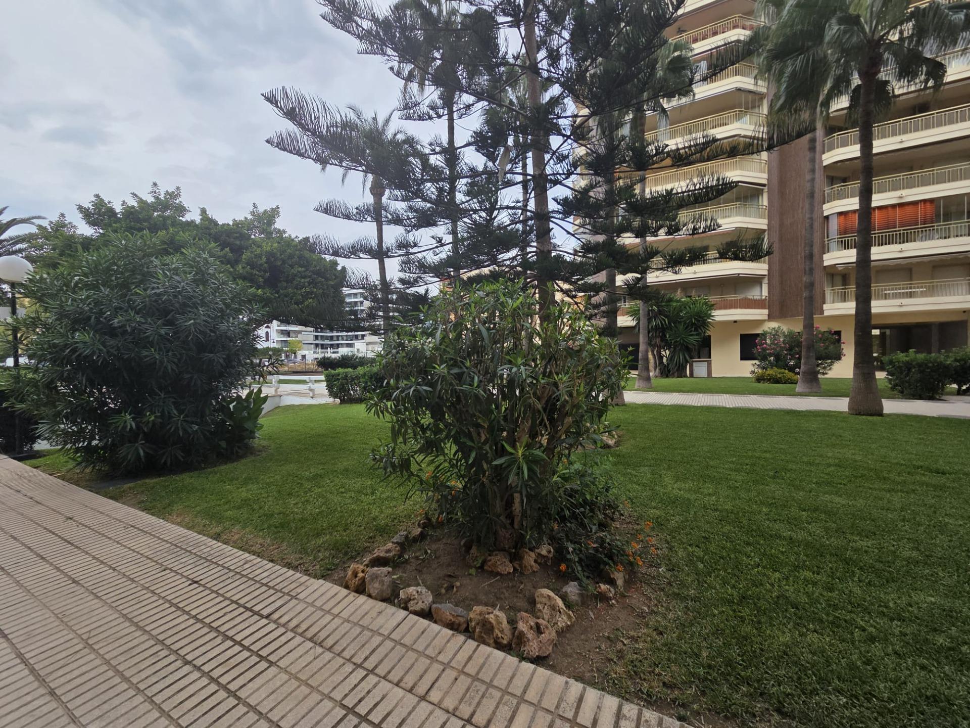 2 Bedroom Apartment in Fuengirola - Photo 3