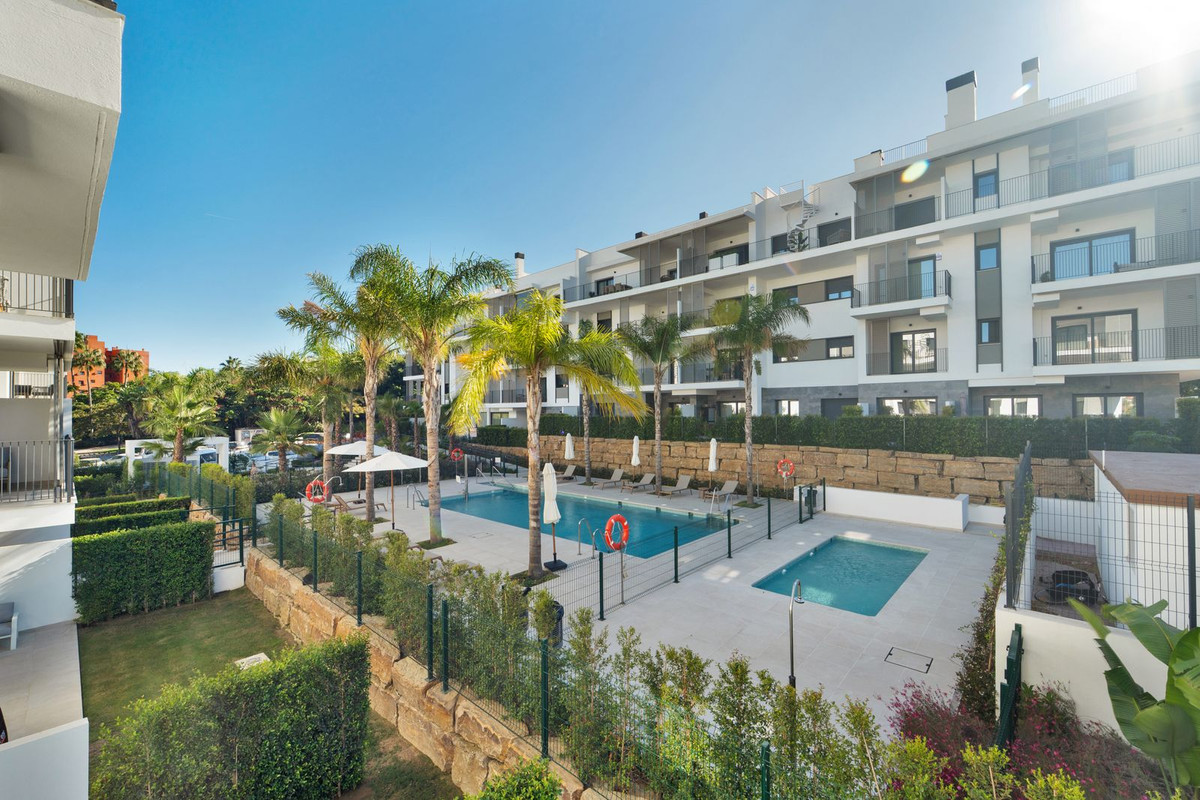 3 Bedroom Apartment in Estepona