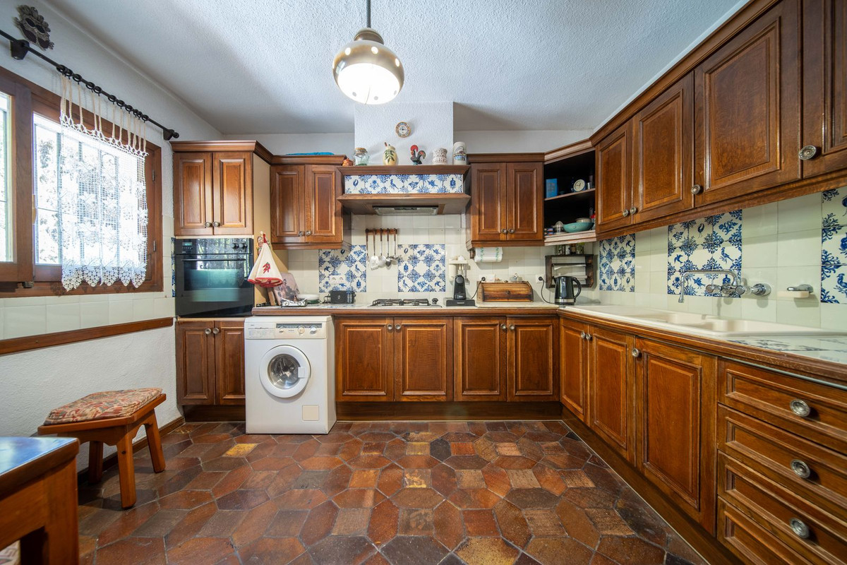 3 Bedroom Villa in Fuengirola - Photo 6