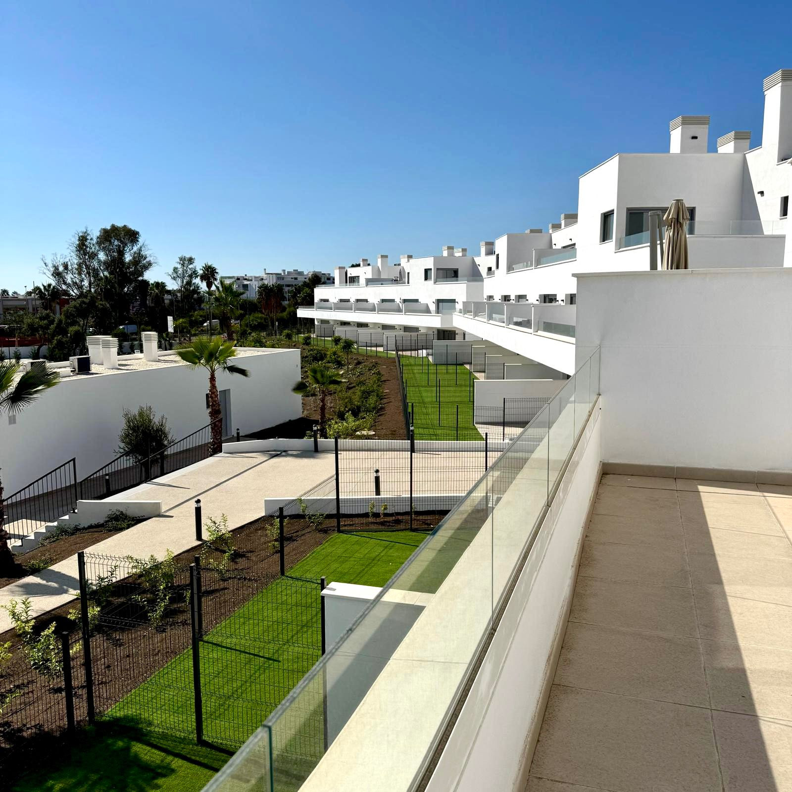 2 Bedroom Apartment in Estepona - Photo 34