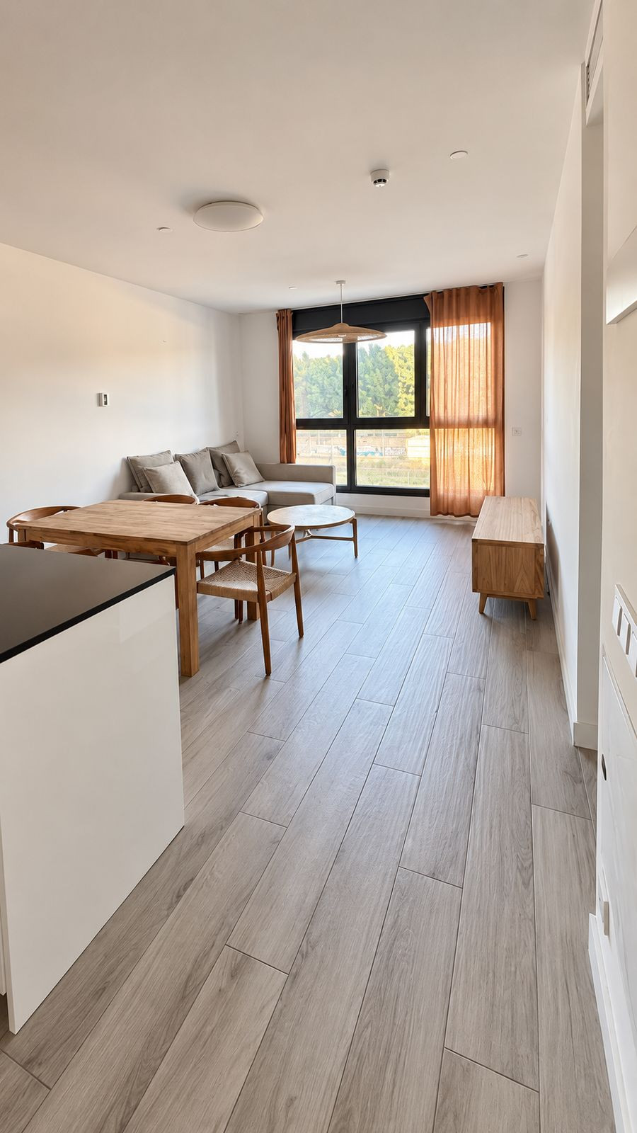 2 Bedroom Apartment in Málaga - Photo 4