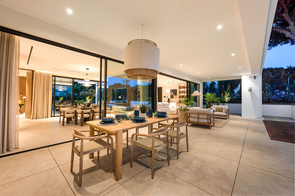 6 Bedroom Villa in Marbella - Photo 84