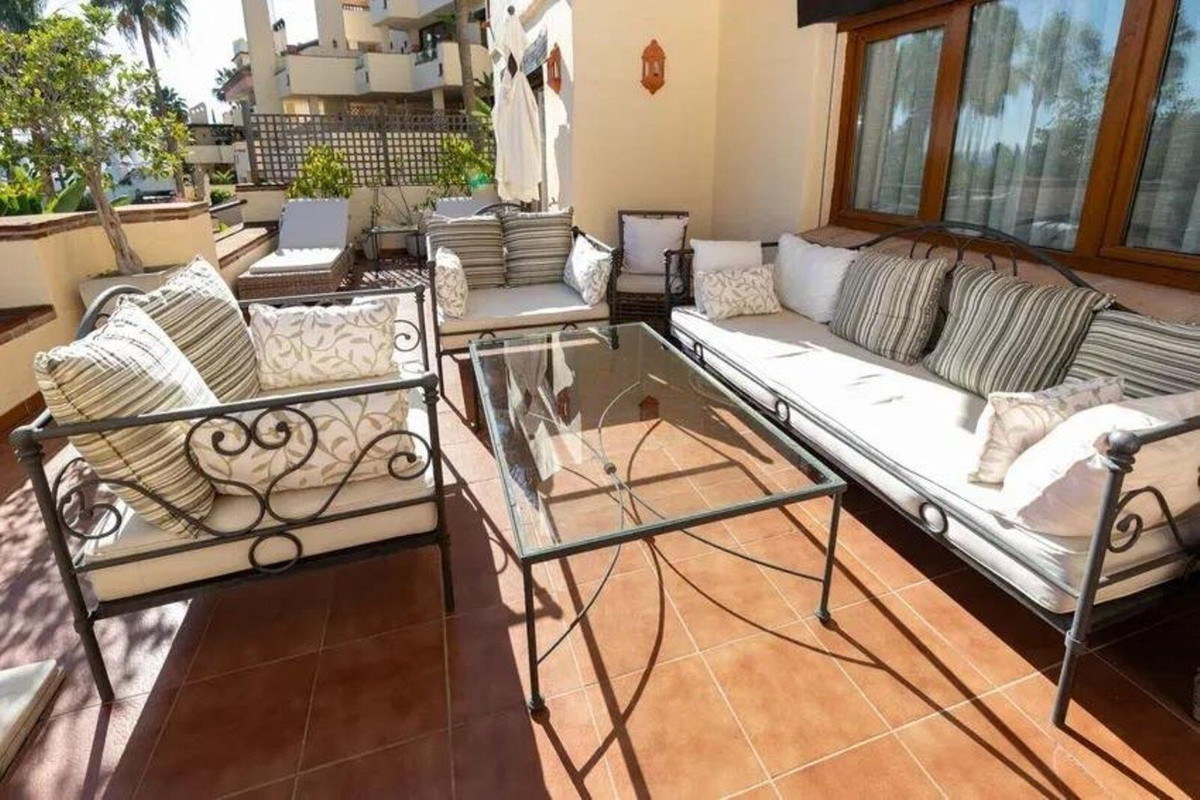 3 Bedroom Apartment in Marbella - Photo 21