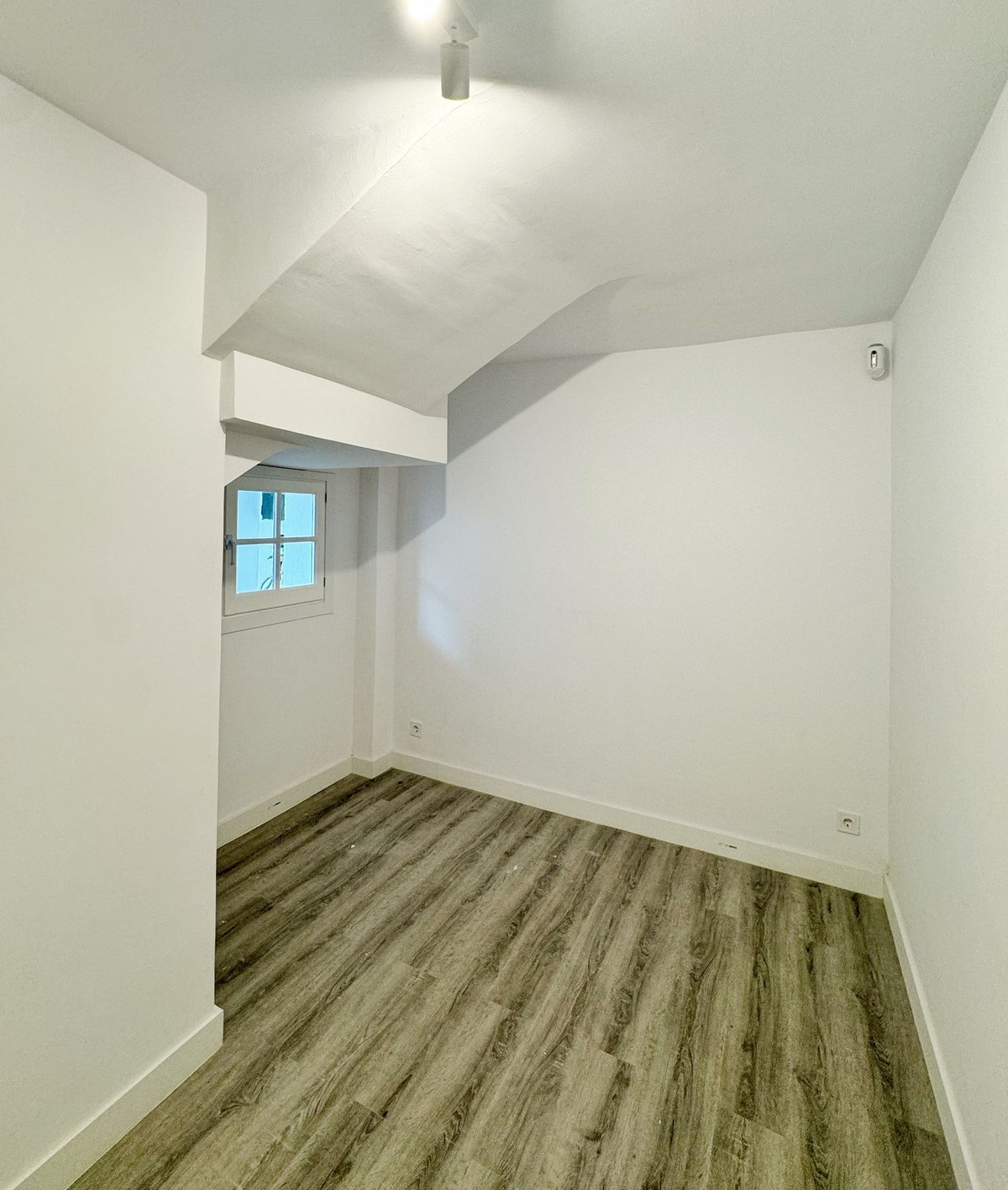 5 Bedroom Apartment in Benahavís - Photo 36