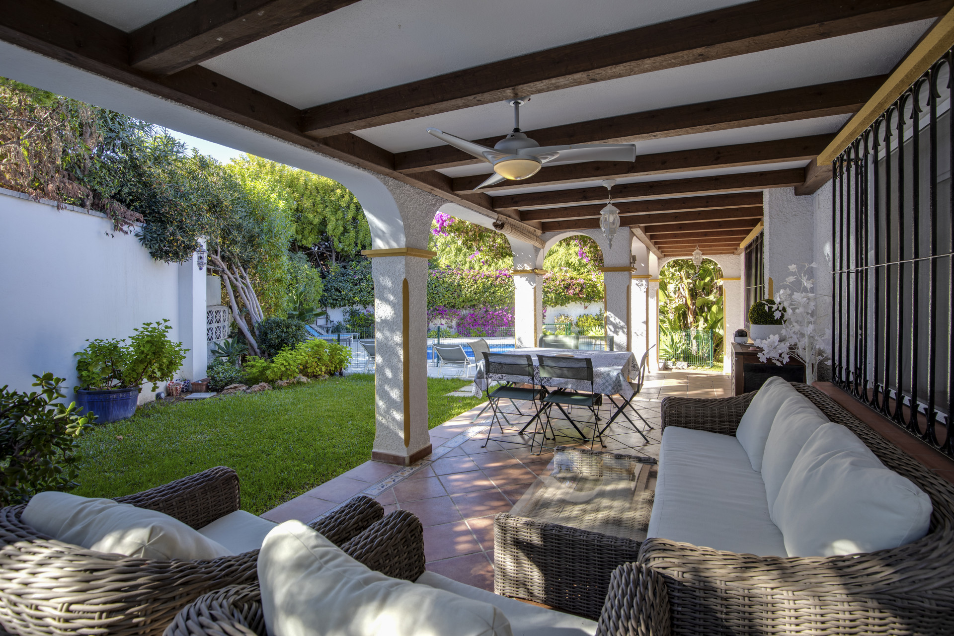 4 Bedroom Villa in San Pedro de Alcántara - Photo 3