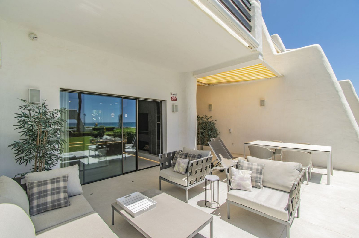 4 Bedroom Townhouse in Marbella - Photo 6