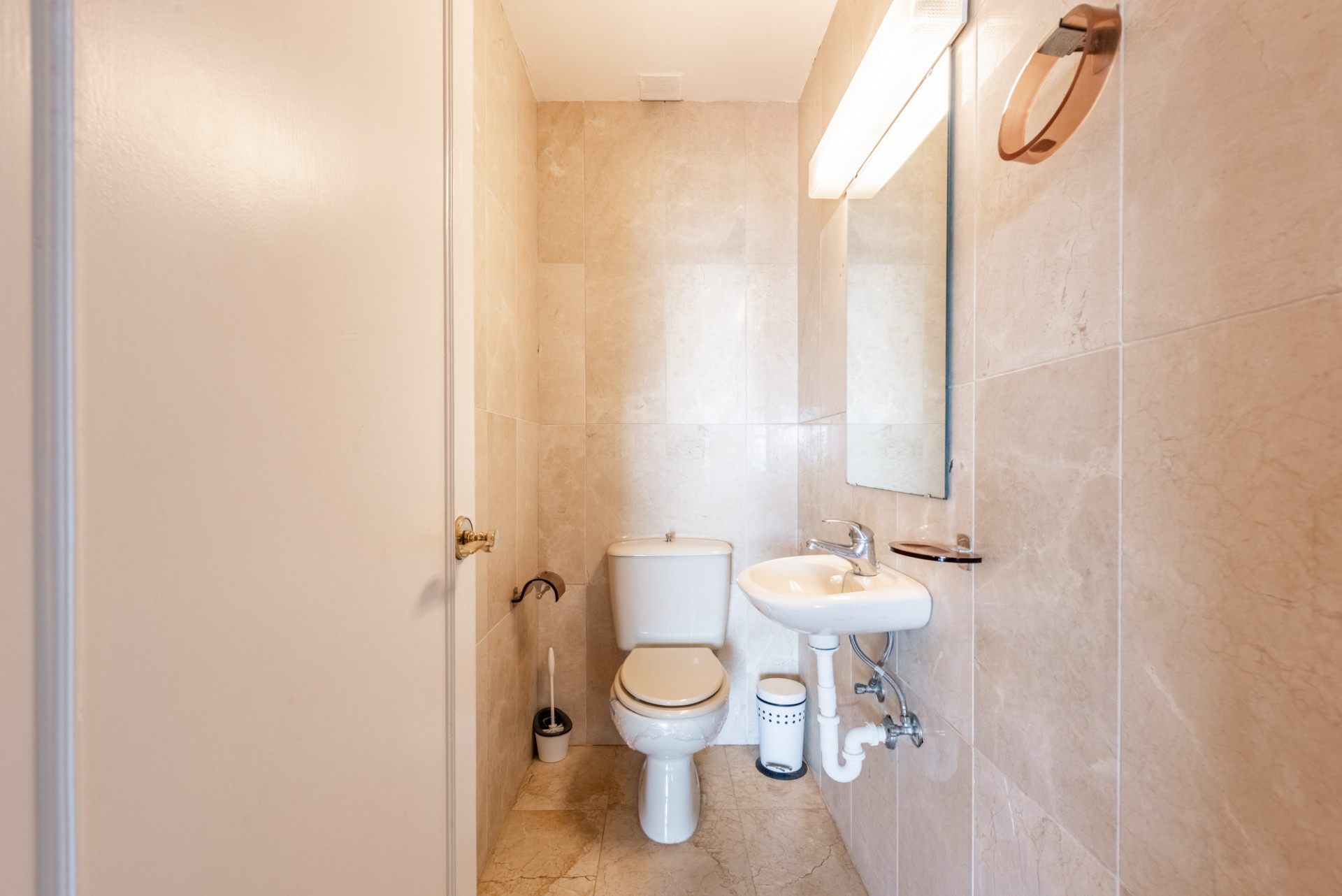 2 Bedroom Townhouse in Benahavís - Photo 23